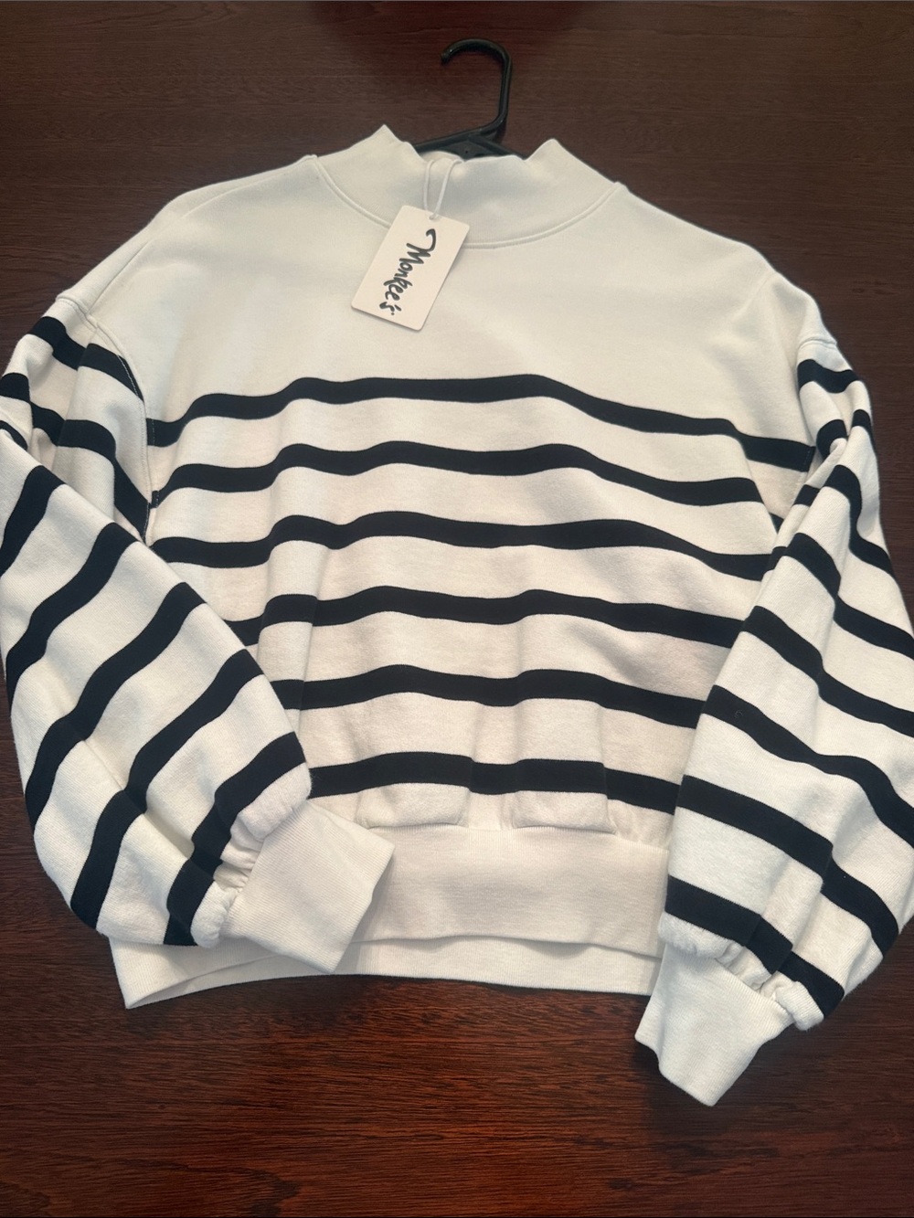 Frame Balloon Sleeve Striped Mock Neck Sweatshirt - White & Black